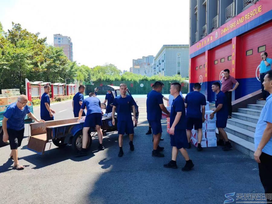 天长市餐饮商会献爱心(图4)